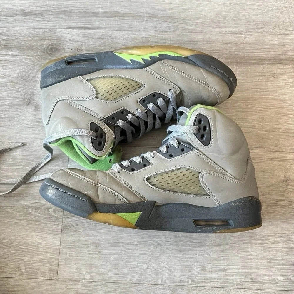Air Jordan 5 Green Bean GS Size 5Y DQ3734 003 Gray Green Sneakers